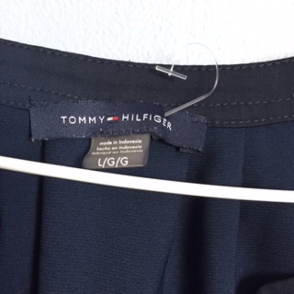 TOMMY HILFIGER BLOUSE.  SIZE  L/G/G.  COLOR NAVY BLUE - Picture 3 of 3